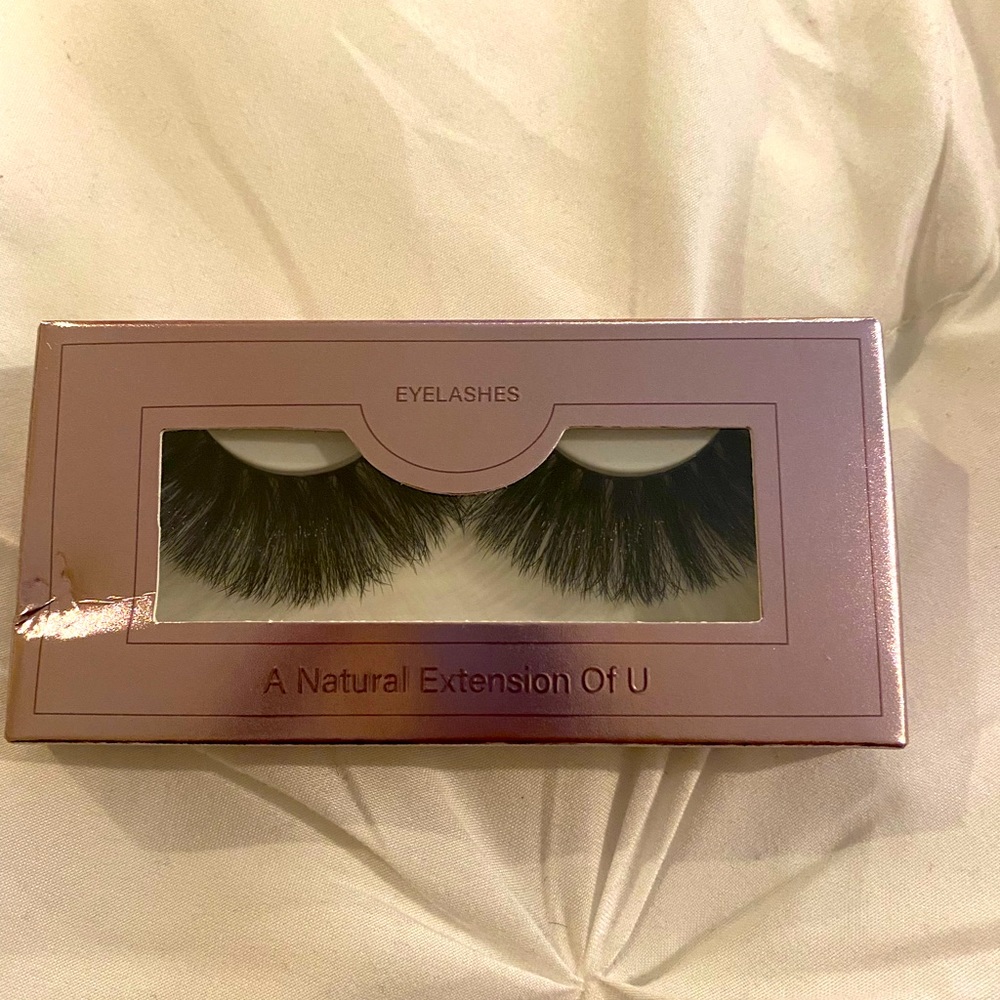 💋 *Brand new* Strip lash set💋